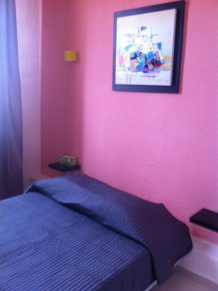 Hotel Merea La Londe-les-Maures Extérieur photo