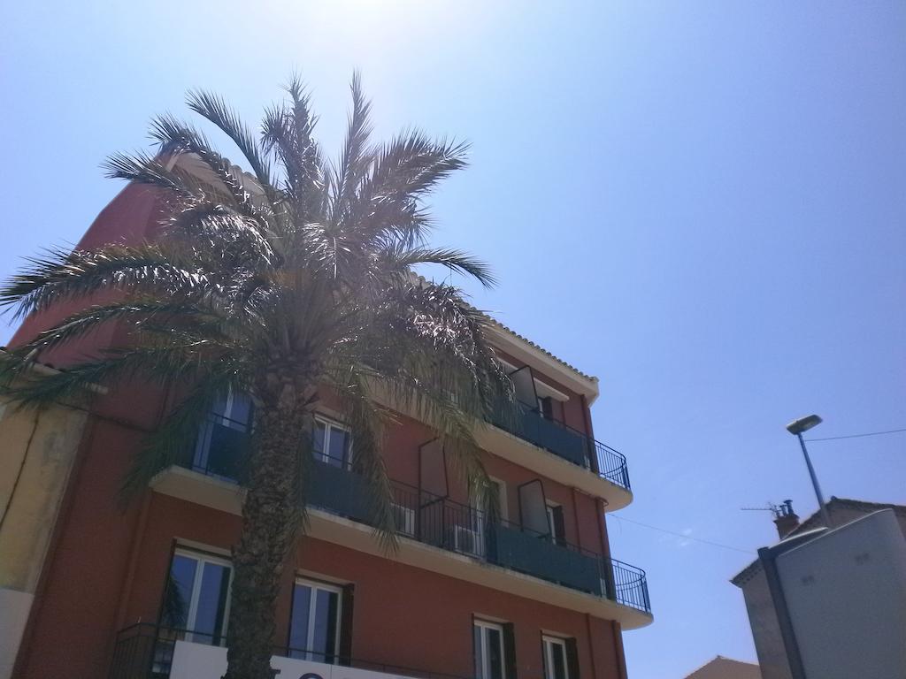 Hotel Merea La Londe-les-Maures Extérieur photo